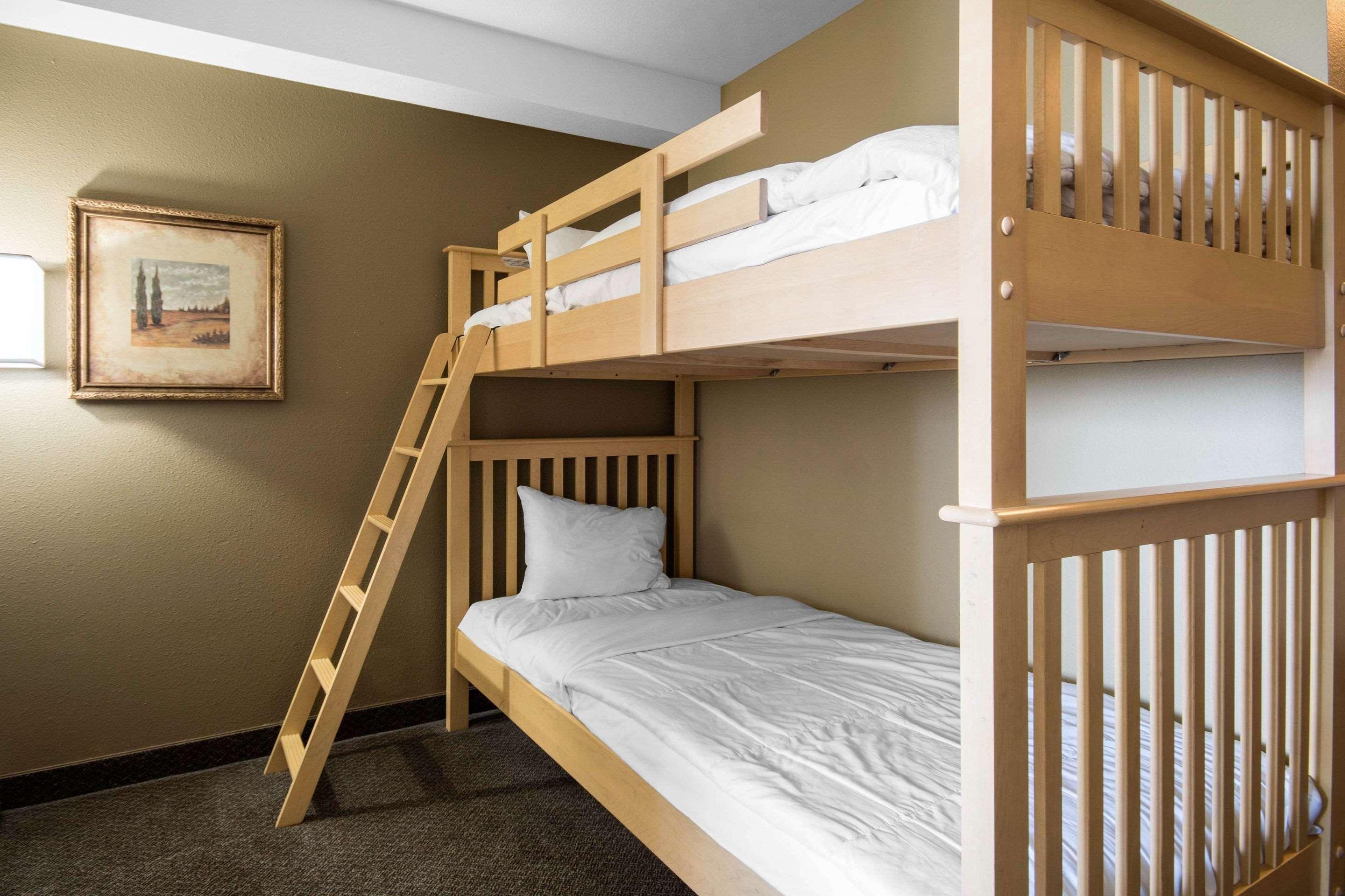 Comfort Inn & Suites Langley Ngoại thất bức ảnh
