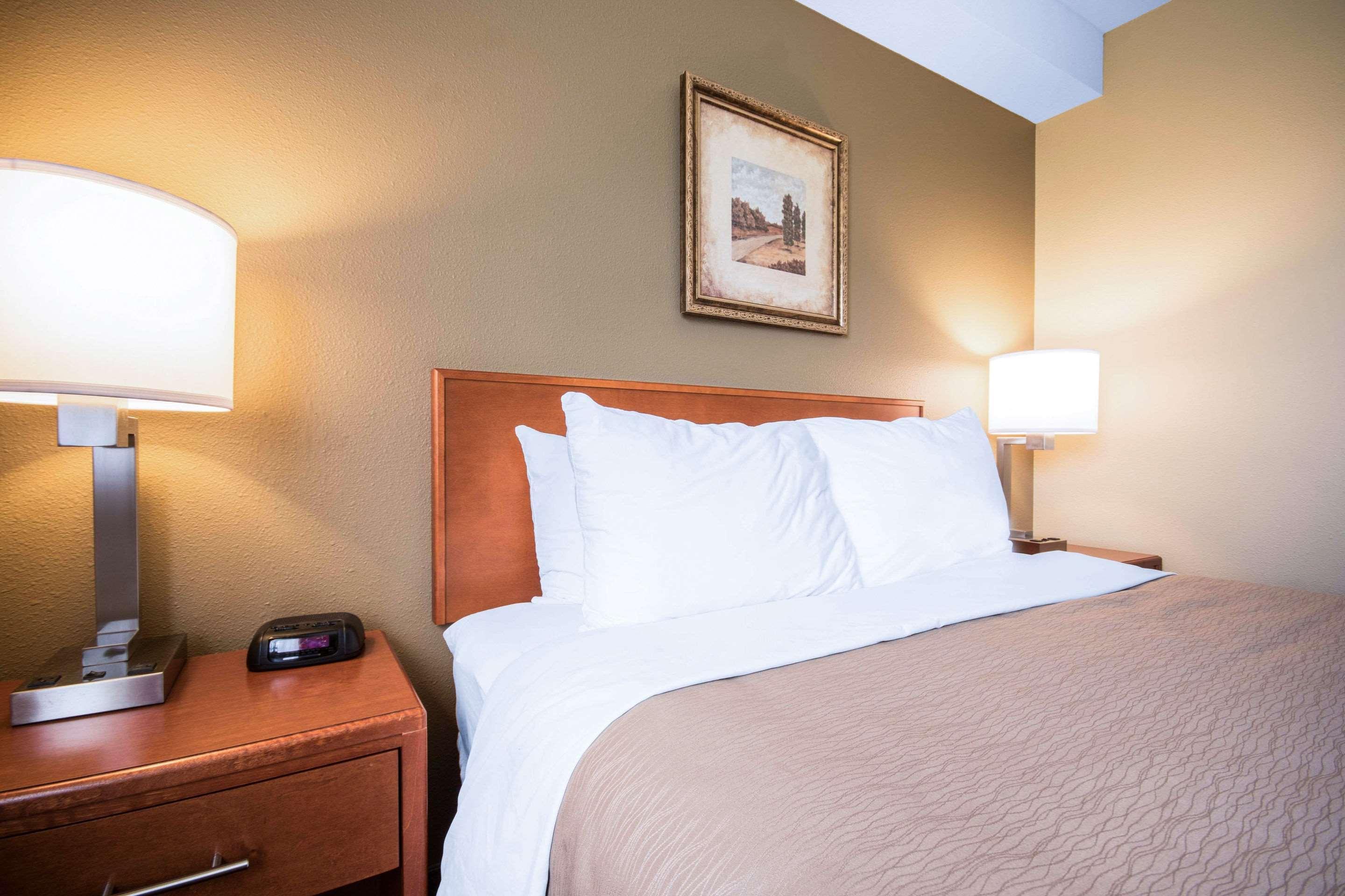 Comfort Inn & Suites Langley Ngoại thất bức ảnh